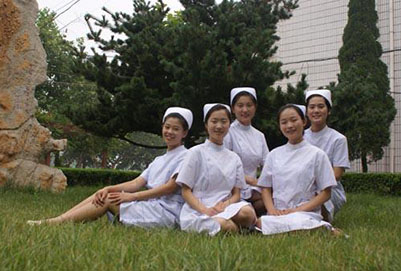 初中生学护理专业可以考药师吗