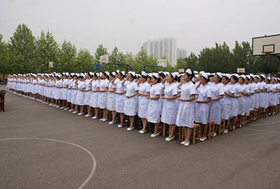 成都护士学校