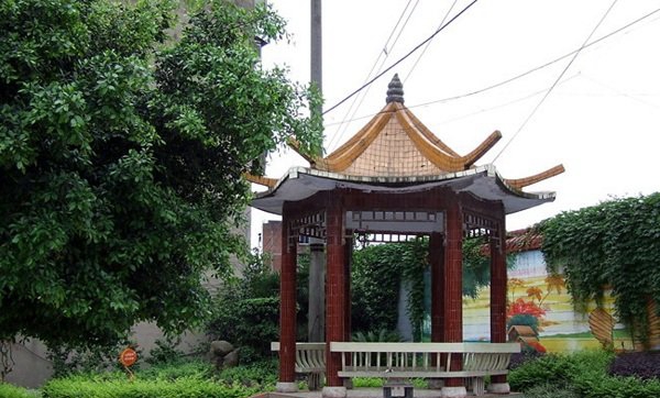 万源市职业高级中学