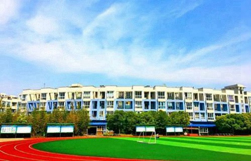 新疆巴音郭楞蒙古自治州卫生学校2024年招生简章