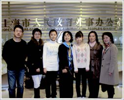 2011商英专业学生在上海外事服务中心实习.jpg