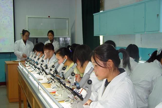 西安市卫生学校