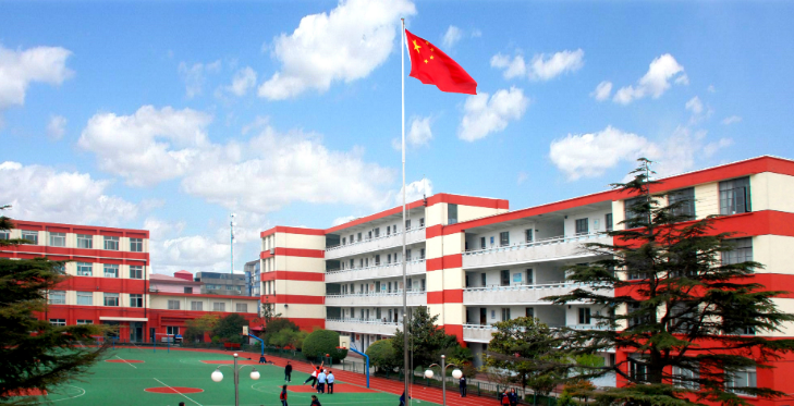 震旦中等专业学校