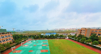 上海船厂技工学校